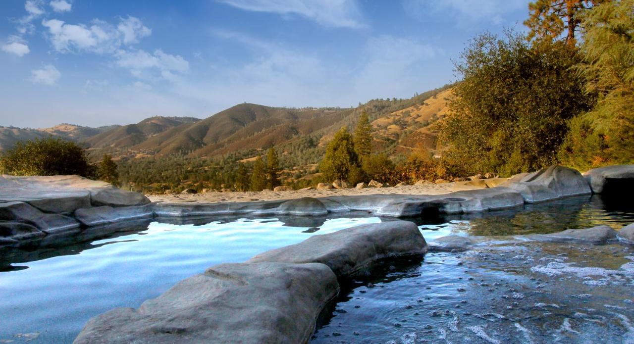 Deluxe King Suite,969587053:JPEG