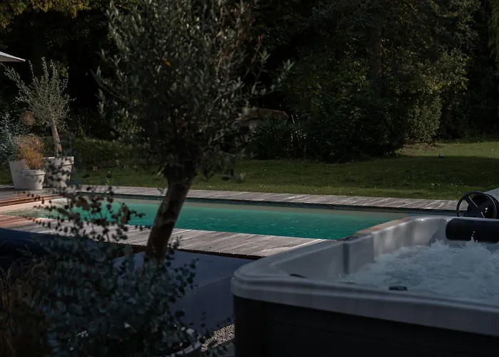 Boutique Le FauconBed and Breakfast