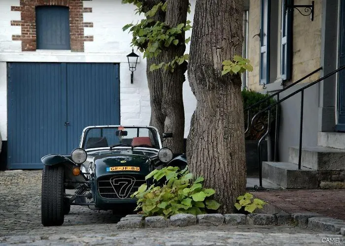 Onder De LindeBed and Breakfast